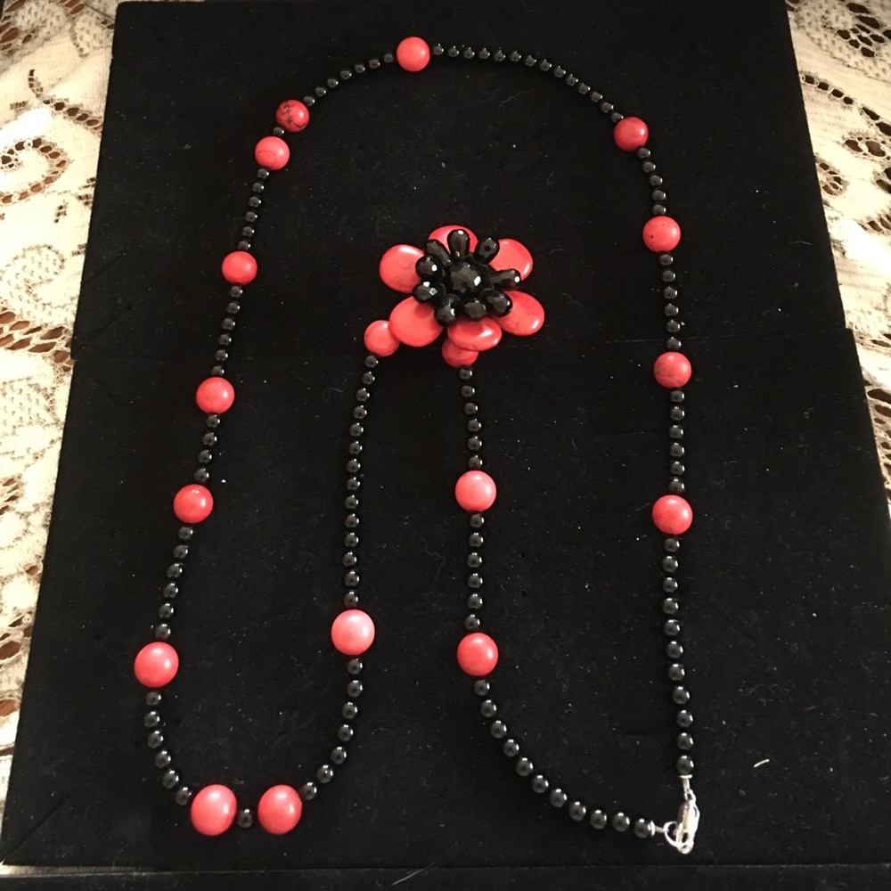 Hawaii beaded red & black flower necklace nwot 925